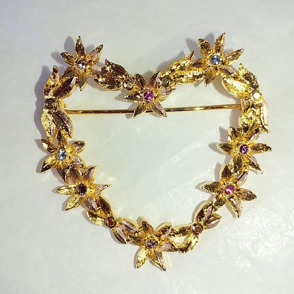 2 HEART BROOCHES - LIZ CLAIBORNE & ROMAN - PEARL & FLORAL - Picture 2 of 7